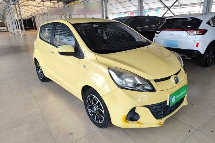 Used CHANGAN Benni 2014 1.4L IMT Luxury Model Front Right 45 Deg