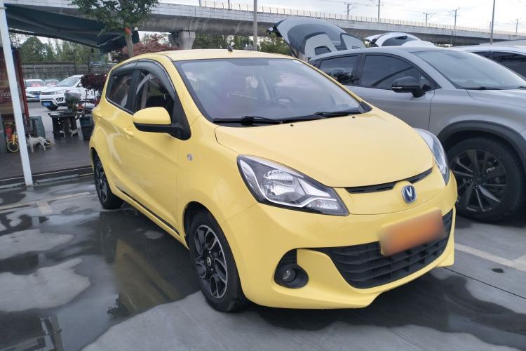 Used CHANGAN Benni 2014 1.4L Manual Luxury Model Front Right 45 Deg