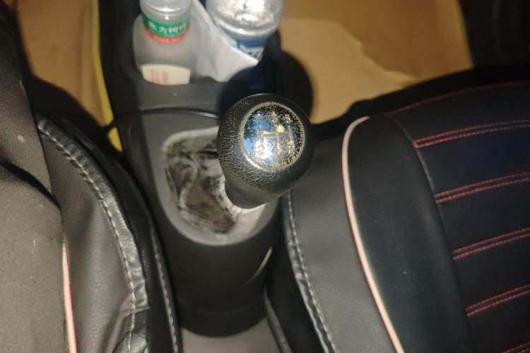 Used CHANGAN Benni 2014 1.4L Manual Luxury Model Gear Lever