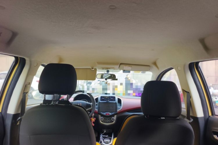Used CHANGAN Benni 2014 1.4L IMT Luxury Model Headliner