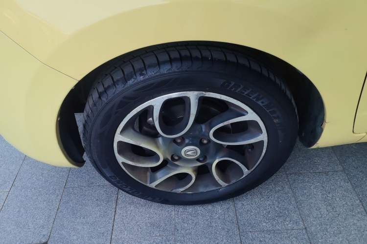 Used CHANGAN Benni 2014 1.4L IMT Luxury Model Left Front Wheel Hub