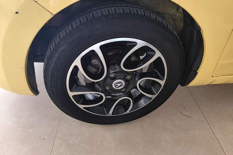 Used CHANGAN Benni 2014 1.4L IMT Luxury Model Left Front Wheel Hub