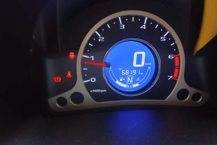 Used CHANGAN Benni 2014 1.4L IMT Luxury Model Odometer Close Up