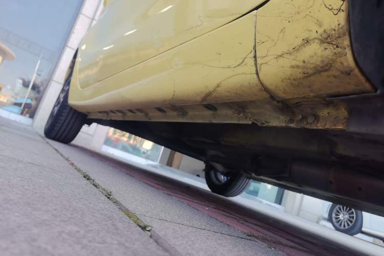 Used CHANGAN Benni 2014 1.4L IMT Luxury Model Right Side Sill