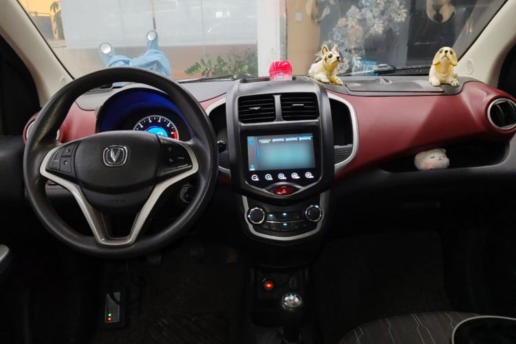 Used CHANGAN Benni 2015 1.4L Manual Luxury Version China IV Standard Center Console
