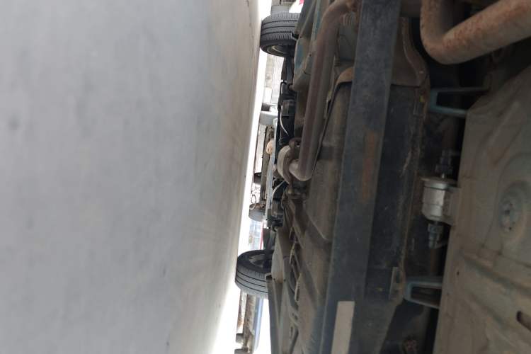 Used CHANGAN Benni 2015 1.4L IMT Luxury Model China V Standard Chassis Rear