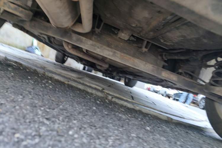 Used CHANGAN Benni 2015 1.4L IMT Luxury Version China IV Standard Chassis Rear