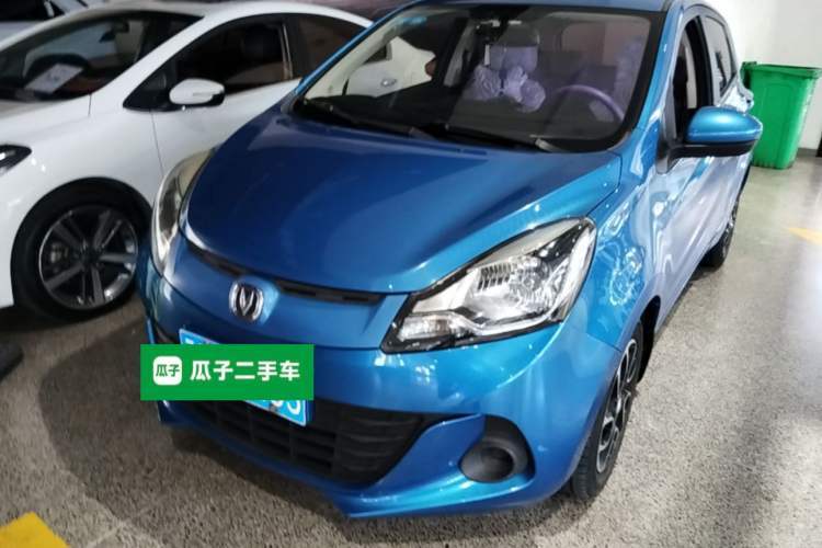 CHANGAN Benni 2015 1.4L IMT Luxury Model China V Standard usata Guazi used car, China used car export, Used car for sale, Used cars, Cheapest cars for sale