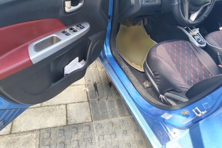 Used CHANGAN Benni 2015 1.4L IMT Luxury Version China IV Standard Driver Seat