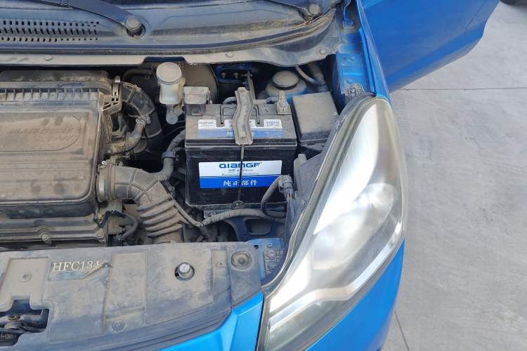 Used CHANGAN Benni 2015 1.4L IMT Luxury Model China V Standard Engine Bay Left