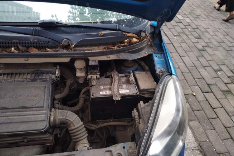 Used CHANGAN Benni 2015 1.4L IMT Luxury Model China V Standard Engine Bay Left