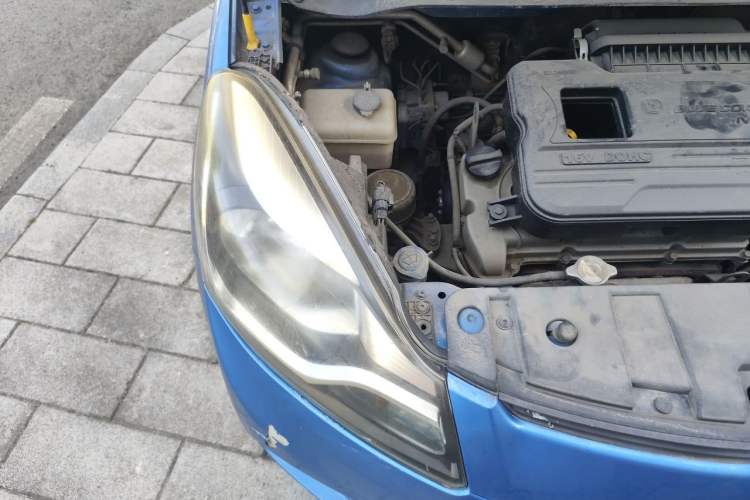 Used CHANGAN Benni 2015 1.4L IMT Luxury Version China IV Standard Engine Bay Right