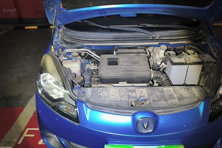Used CHANGAN Benni 2015 1.4L Manual Luxury Model China V Standard Engine Bay Right