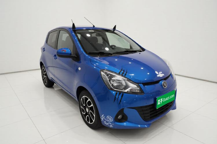Used CHANGAN Benni 2015 1.4L Manual Luxury Model China V Standard Front Right 45 Deg