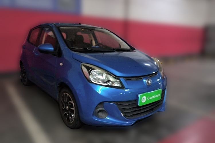 Used CHANGAN Benni 2015 1.4L Manual Luxury Model China V Standard Front Right 45 Deg