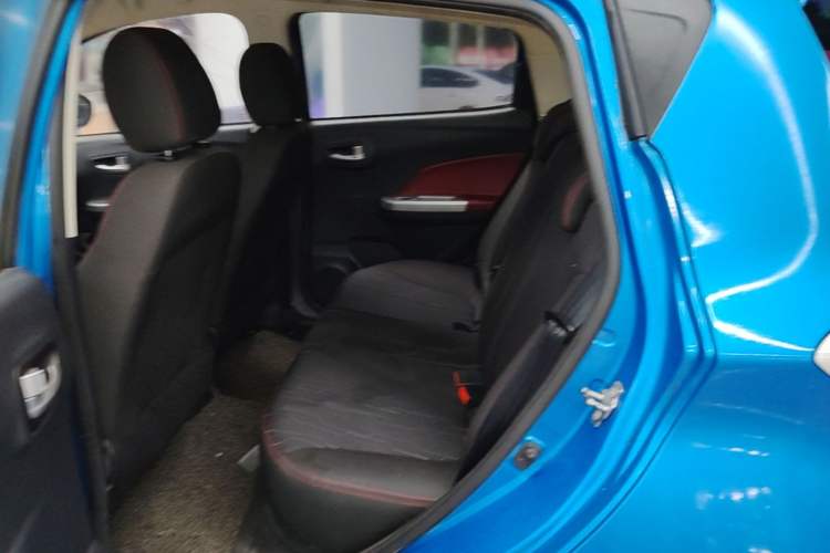 Used CHANGAN Benni 2015 1.4L Manual Luxury Version China IV Standard Left Rear Seat