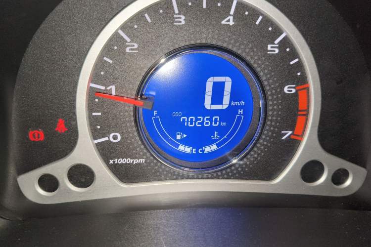 Used CHANGAN Benni 2015 1.4L Manual Luxury Model China V Standard Odometer Close Up