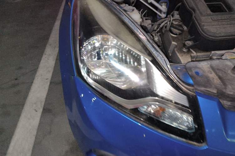 Used CHANGAN Benni 2015 1.4L Manual Luxury Model China V Standard Right Front Headlight
