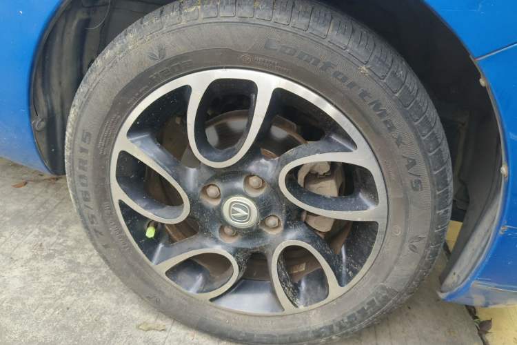 Used CHANGAN Benni 2015 1.4L IMT Prestige Model China V Standard Right Front Wheel Hub