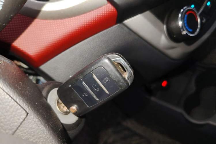 Used CHANGAN Benni 2015 1.4L Manual Luxury Version China IV Standard Vehicle Key