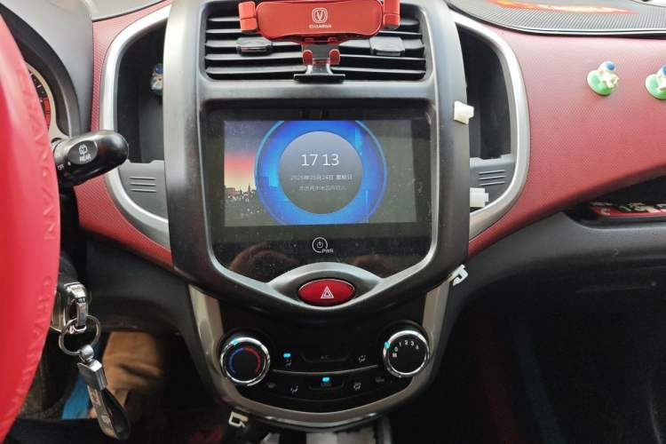 Used CHANGAN Benni 2015 1.4L IMT Sunroof Version China V Standard Audio And AC Panel