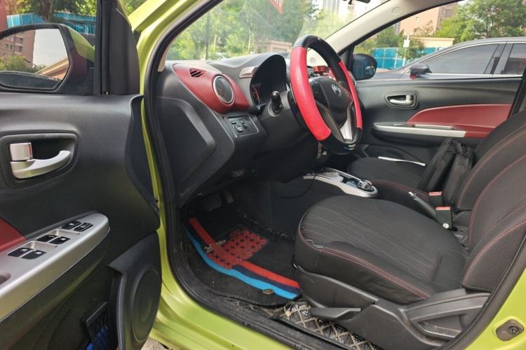 Used CHANGAN Benni 2015 1.4L IMT Sunroof Version China V Standard Driver Seat