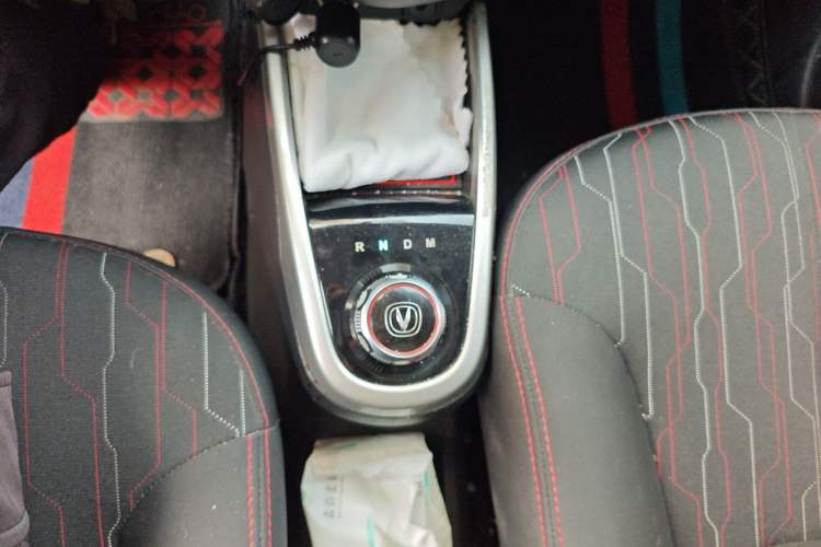 Used CHANGAN Benni 2015 1.4L IMT Sunroof Version China V Standard Gear Lever