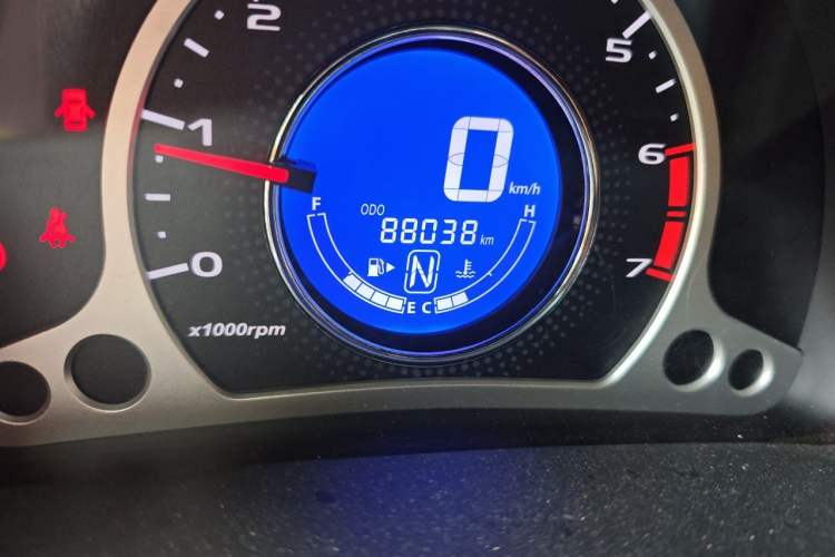 Used CHANGAN Benni 2015 1.4L IMT Sunroof Version China V Standard Odometer Close Up