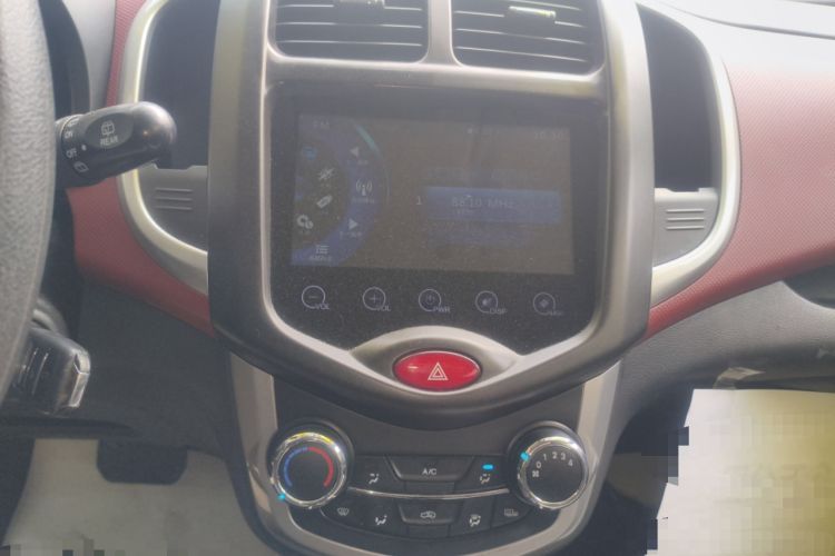 Used CHANGAN Benni 2015 1.4L IMT Prestige Model China V Standard Audio And AC Panel