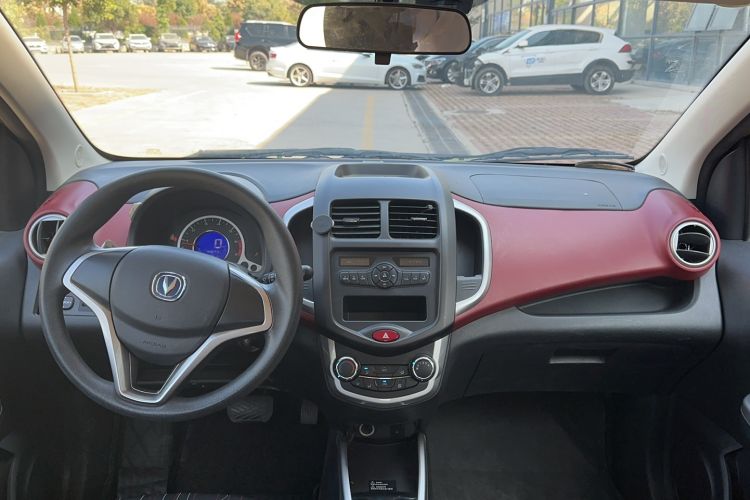 Used CHANGAN Benni 2015 1.4L IMT Luxury Model China V Standard Center Console