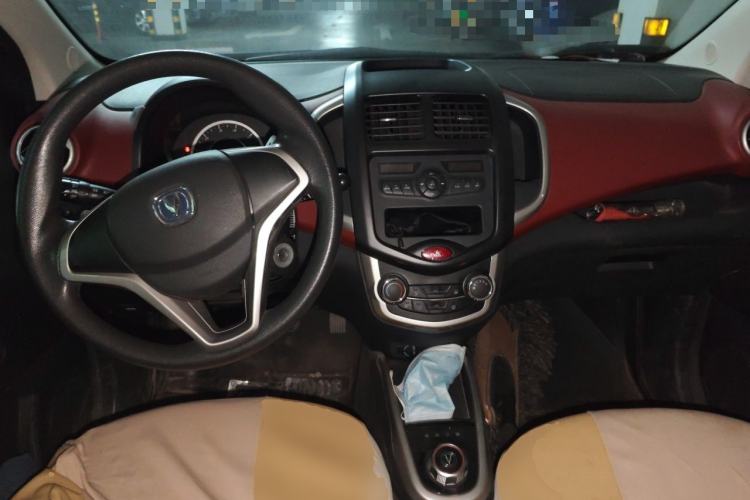Used CHANGAN Benni 2015 1.4L IMT Luxury Version China IV Standard Center Console