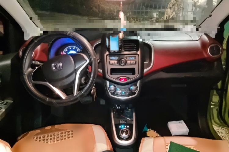 Used CHANGAN Benni 2015 1.4L IMT Luxury Model China V Standard Center Console
