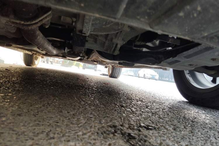 Used CHANGAN Benni 2015 1.4L IMT Prestige Model China V Standard Chassis Front