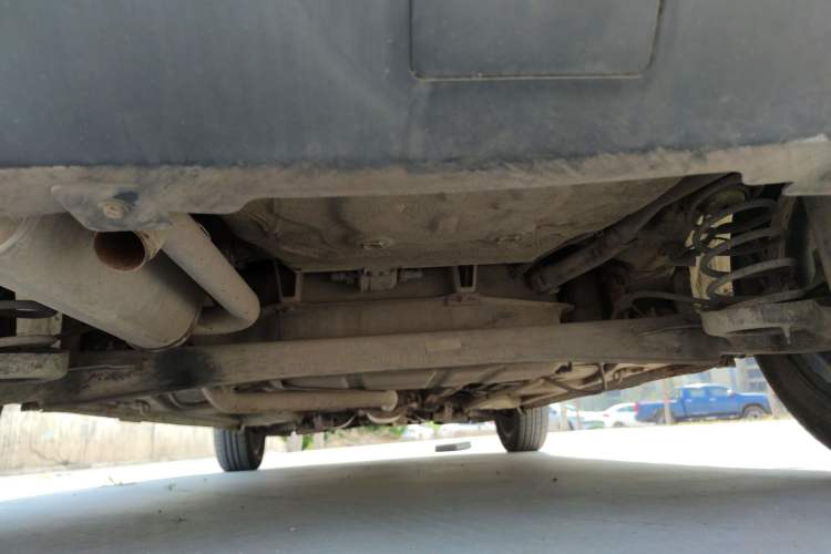 Used CHANGAN Benni 2015 1.4L Manual Luxury Model China V Standard Chassis Rear