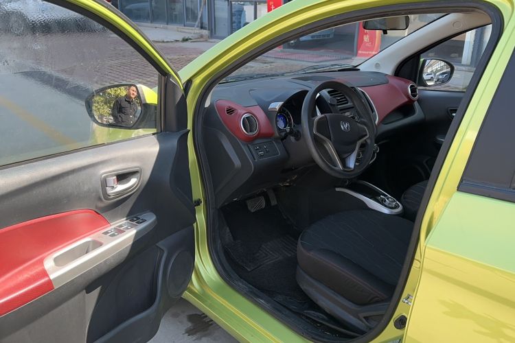 Used CHANGAN Benni 2015 1.4L IMT Luxury Model China V Standard Driver Seat