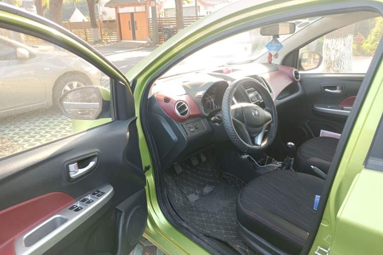 Used CHANGAN Benni 2015 1.4L Manual Luxury Model China IV Standard Driver Seat