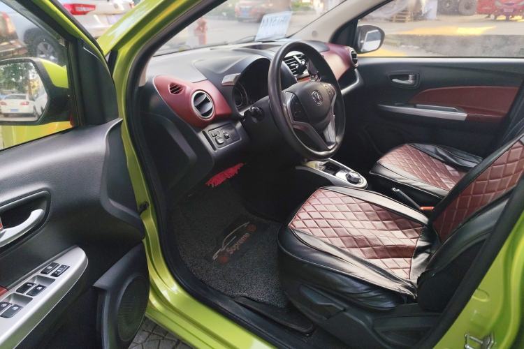 Used CHANGAN Benni 2015 1.4L IMT Luxury Model China IV Driver Seat
