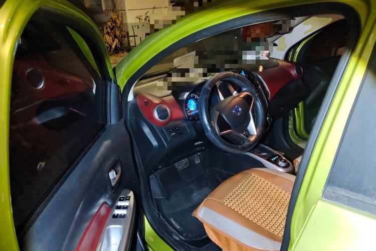 Used CHANGAN Benni 2015 1.4L IMT Luxury Model China V Standard Driver Seat