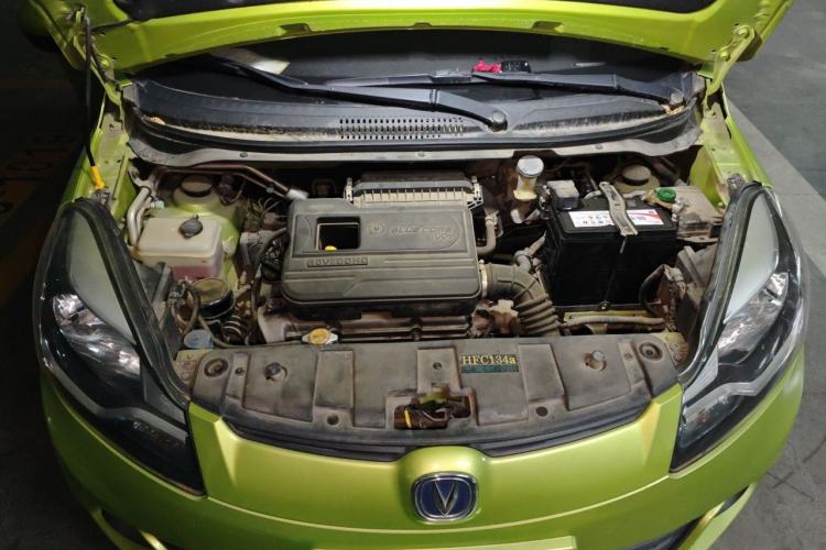 Used CHANGAN Benni 2015 1.4L IMT Luxury Version China IV Standard Engine Bay