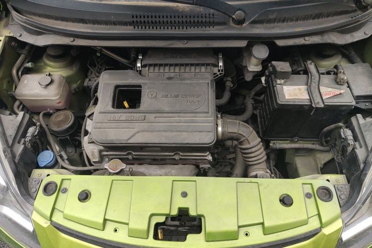 Used CHANGAN Benni 2015 1.4L IMT Sunroof Version China V Standard Engine Bay