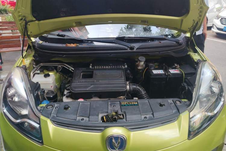 Used CHANGAN Benni 2015 1.4L Manual Luxury Model China V Standard Engine Bay