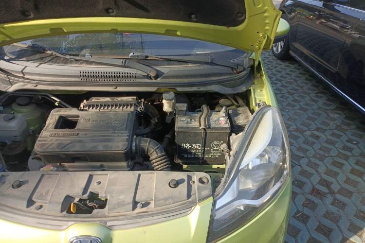 Used CHANGAN Benni 2015 1.4L Manual Luxury Model China IV Standard Engine Bay Left