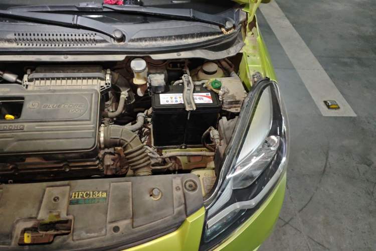 Used CHANGAN Benni 2015 1.4L IMT Luxury Version China IV Standard Engine Bay Left