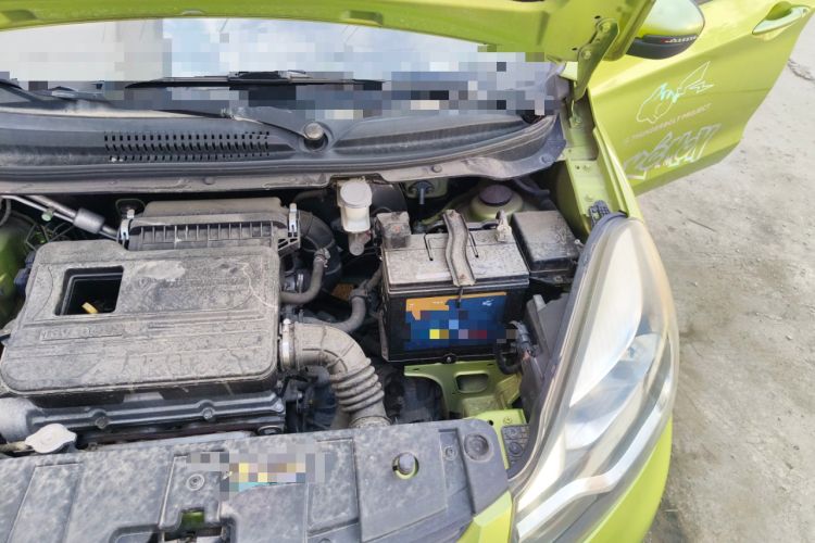 Used CHANGAN Benni 2015 1.4L Manual Luxury Model China V Standard Engine Bay Left