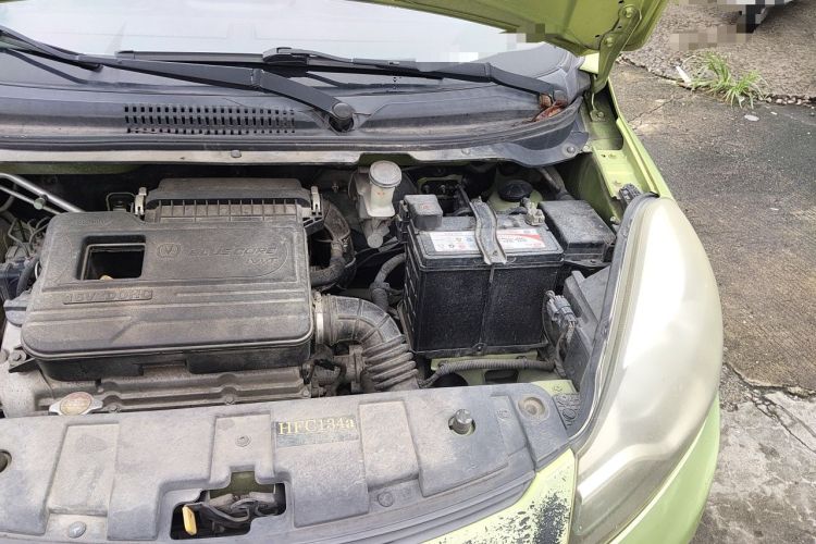 Used CHANGAN Benni 2015 1.4L IMT Luxury Model China V Standard Engine Bay Left
