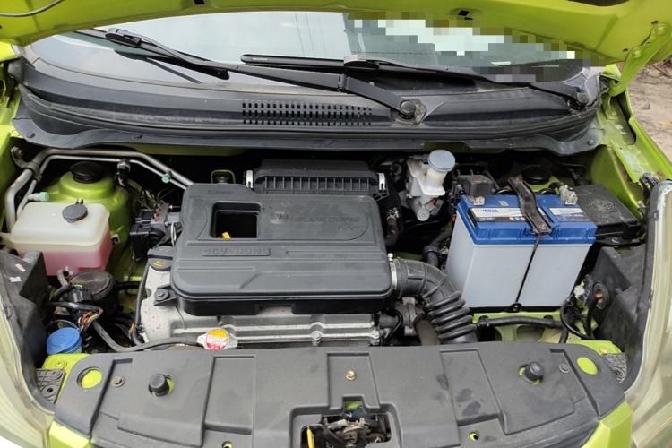 Used CHANGAN Benni 2015 1.4L IMT Sunroof Version China V Standard Engine Bay