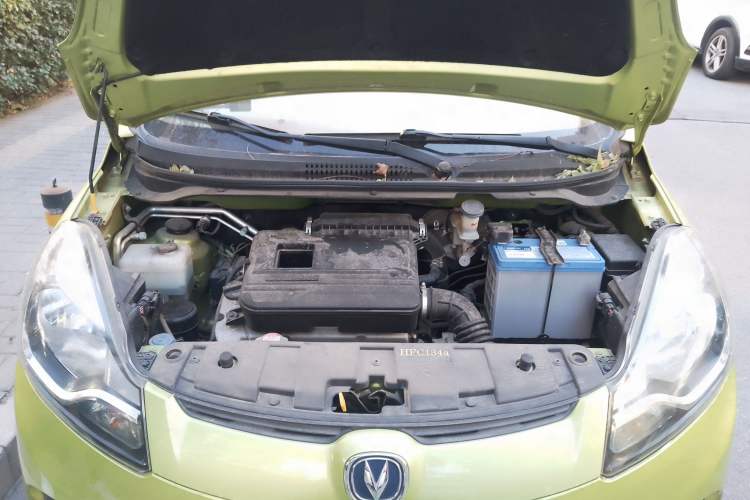Used CHANGAN Benni 2015 1.4L IMT Prestige Model China V Standard Engine Bay