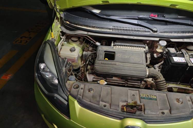 Used CHANGAN Benni 2015 1.4L IMT Luxury Version China IV Standard Engine Bay Right