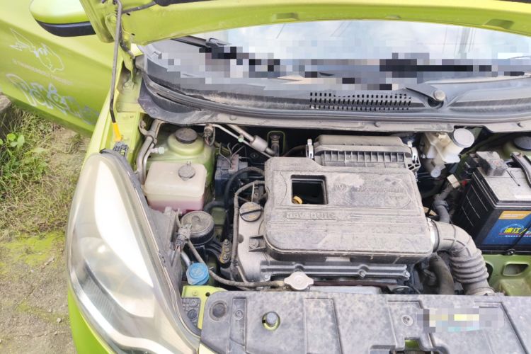 Used CHANGAN Benni 2015 1.4L Manual Luxury Model China V Standard Engine Bay Right