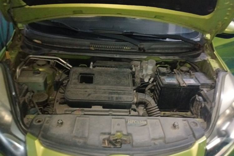 Used CHANGAN Benni 2015 1.4L IMT Prestige Model China V Standard Engine Bay